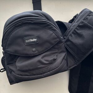 The TushBaby Hip Carrier - Black